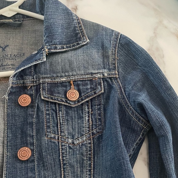 American Eagle Jean Jacket, size xs - Picture 6 of 13